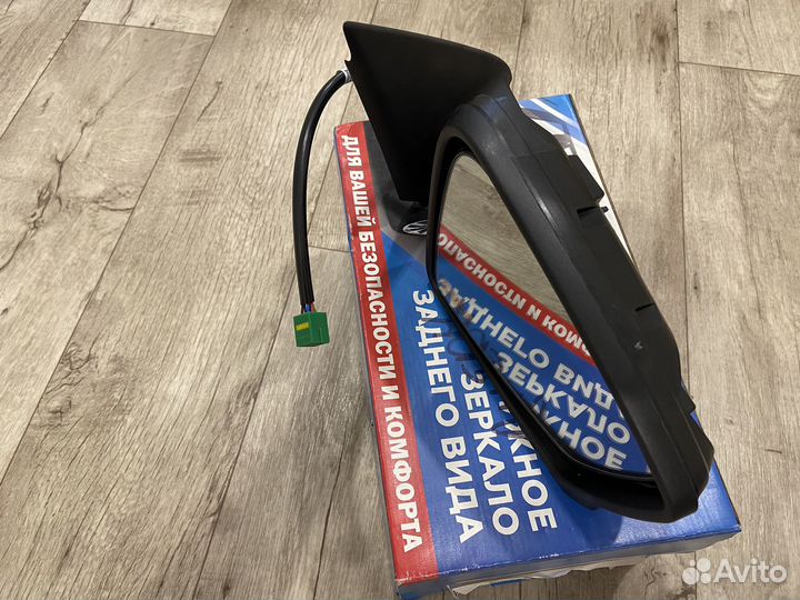 Зеркало правое гранта (2011), калина(2004-2018)