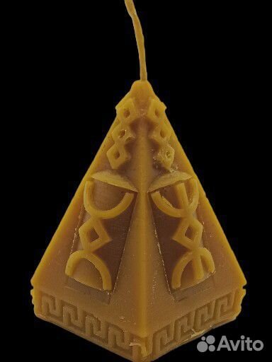 Свечи из пчелиного воска разные (на ситуацию)