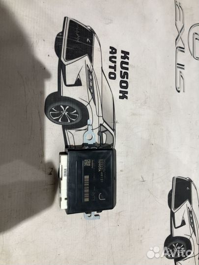 Блок управления пятой дверью Lexus Rx4