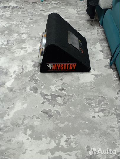 Активный сабвуфер