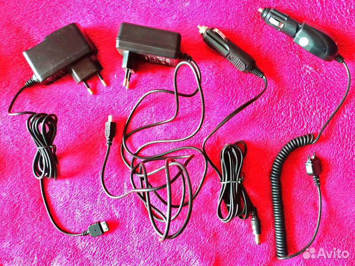 Зарядки для телефонов + автомобильные зарядки