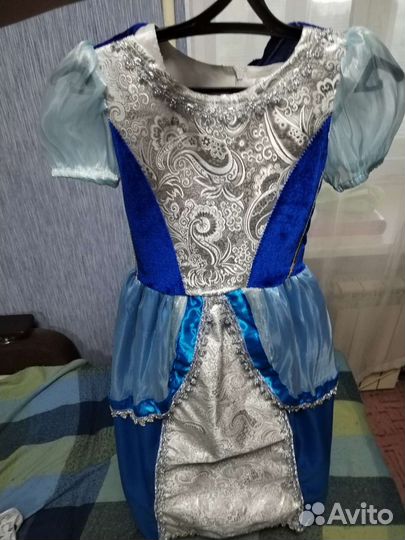 Нарядное платье для девочки
