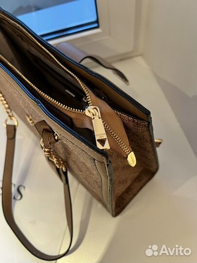 Новая сумка Guess