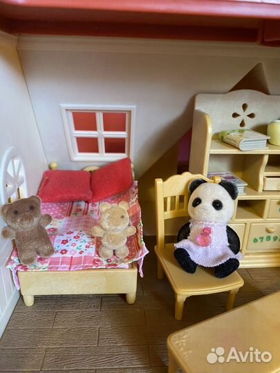 Sylvanian Families домик с куклами