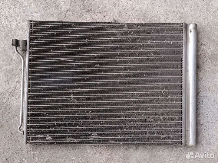 Радиатор кондиционера BMW 7 F01