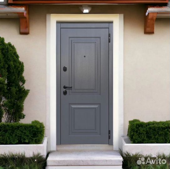 Дверь входная металлическая новая
