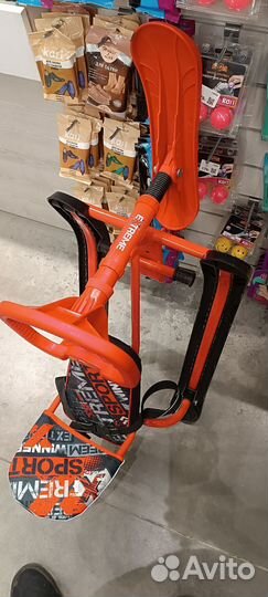 Детский снегокат со спинкой