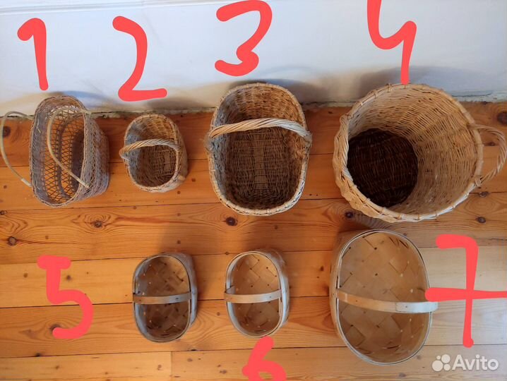 Корзины плетеные из лозы и бересты