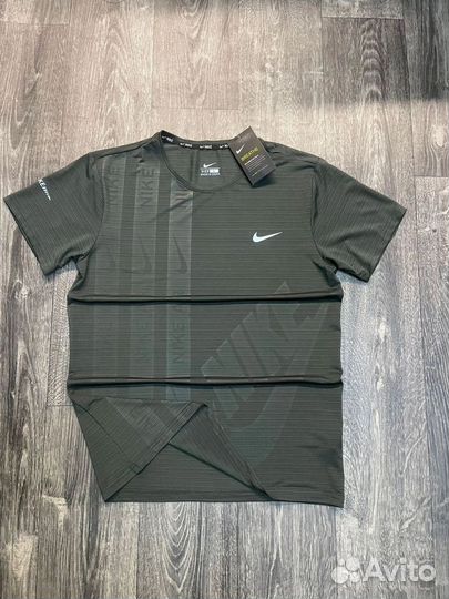 Футболка Nike