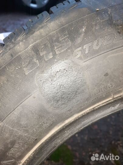 Michelin X-Ice XI3 215/65 R16