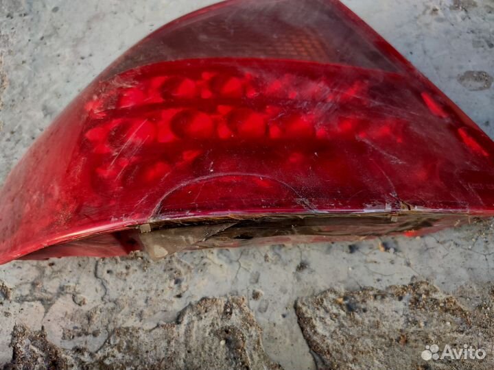 Задние стопы на nissan skyline V35