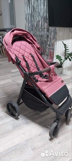 Прогулочная коляска carello bravo