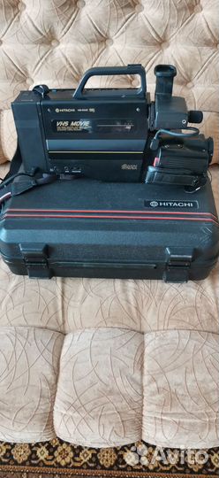 Видеокамера hitachi Япония с кейсом