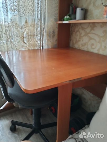 Стол для школьника