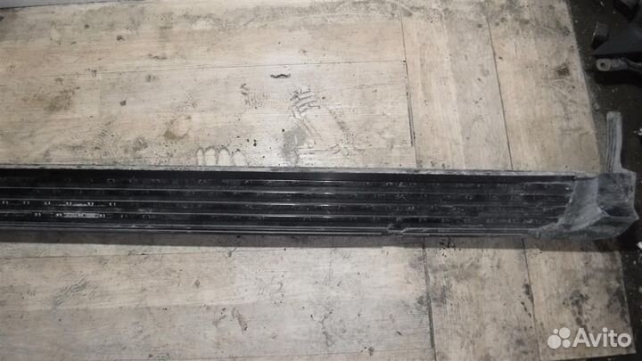 Подножка Toyota Land Cruiser 200 2008-2021