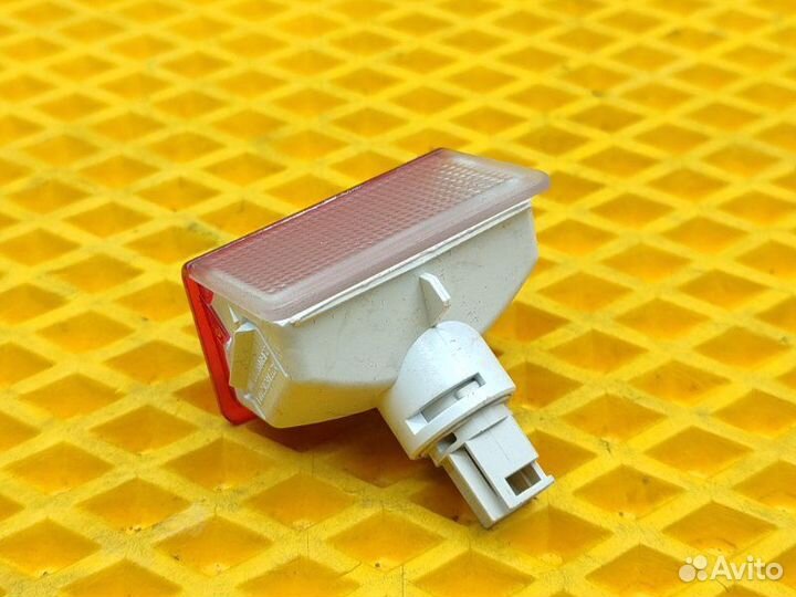 Плафон подсветки багажника Mercedes S W221 5.5