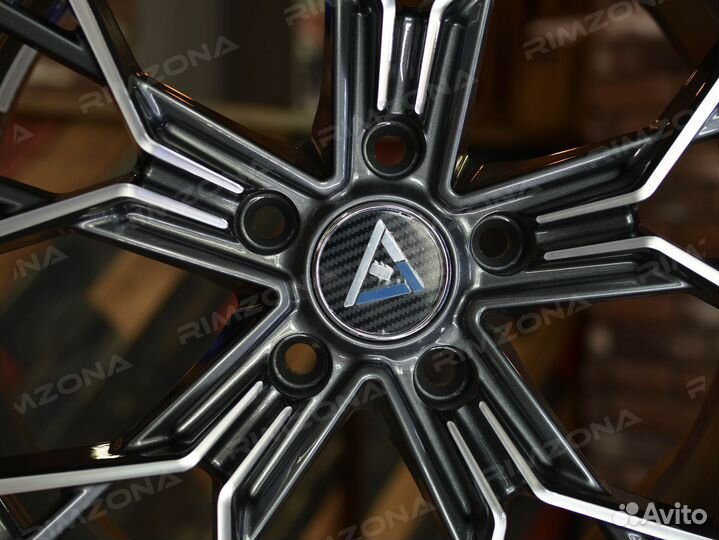 Литые диски WheeLegend R18 для Skoda. Рассрочка