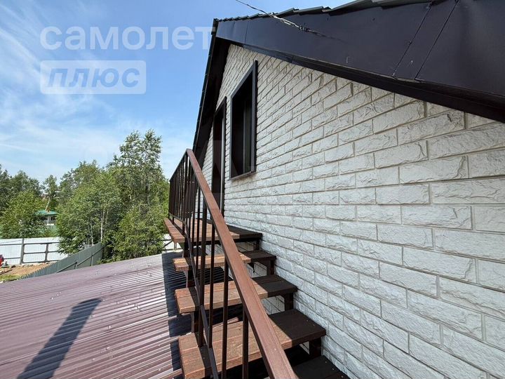 Дом 82 м² на участке 2 га