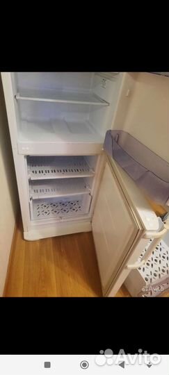 Холодильник Бирюса