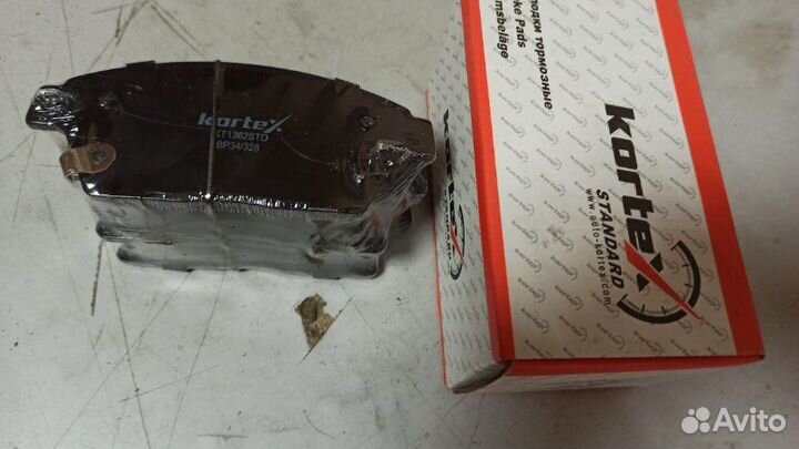 Тормозные колодки переднее Opel Astra J 2010-2017