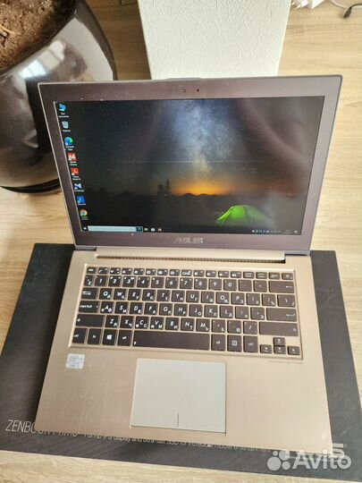 Ультрабук Asus UX31, core i7, полный комплект