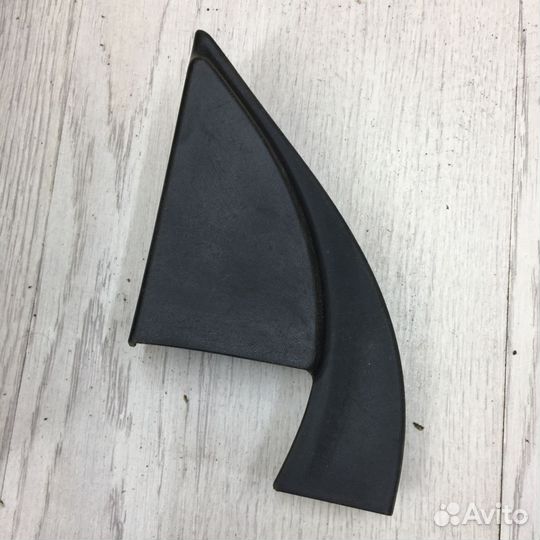 Уголок накладка зеркала внутри салона Kia RIO 3 Ле