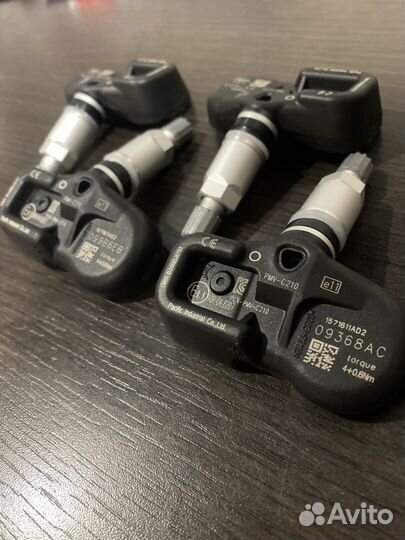 Датчик давления в шинах Toyota и Lexus