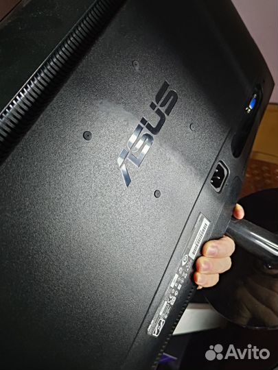 Монитор Asus