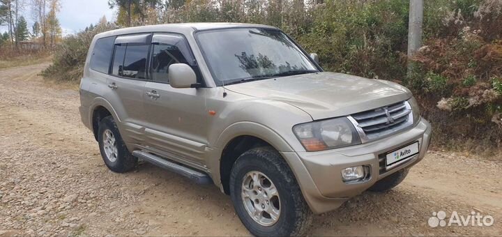 Mitsubishi Pajero 3.5 AT, 2001, 330 000 км