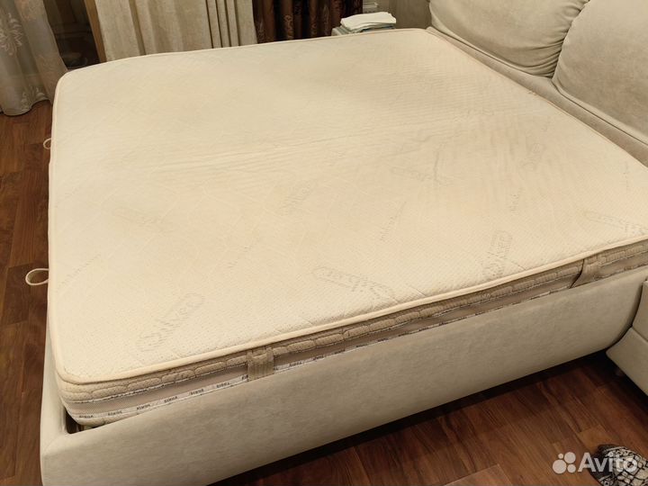 Матрас беспружинный 200х200