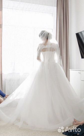 Свадебное платье