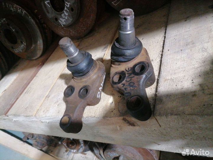 Шаровая Isuzu Elf NKR 66