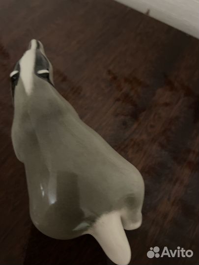 Статуэтка «Крадущийся барсук»