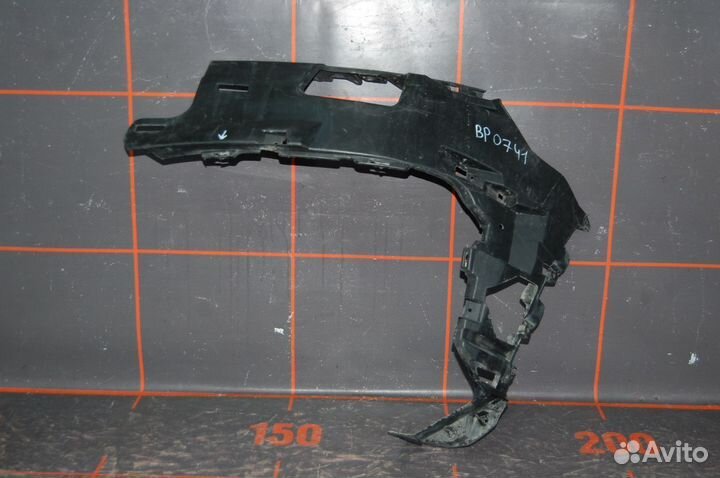 Кронштейн бампера переднего, левый - Audi Q7 4M