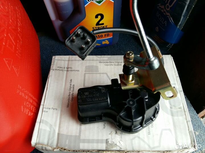 Электромоторчик-привод дворника фары Mercedes w129