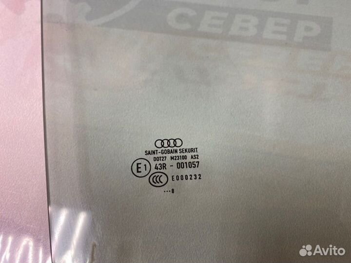 Стекло двери заднее правое Audi A3 8PA BZB 2008