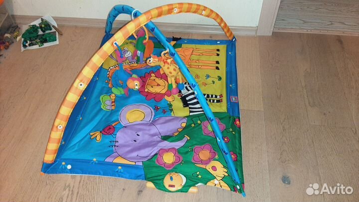 Развивающий коврик tiny love