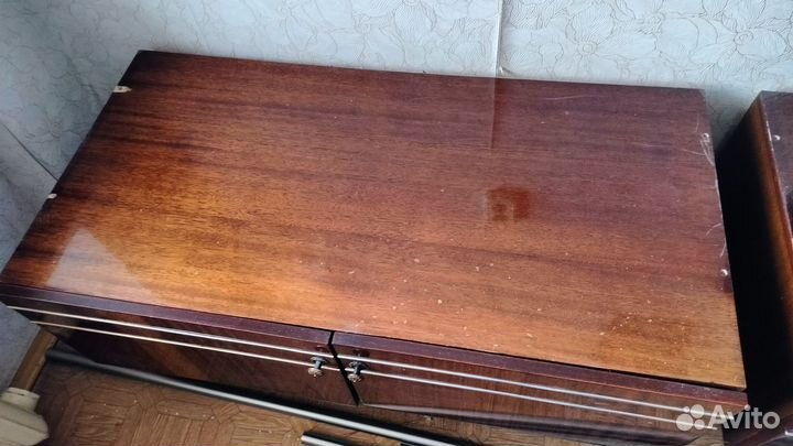 Тумба под телевизор с местом для белья