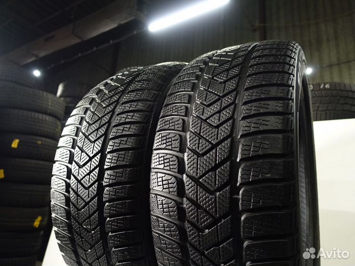 Pirelli Winter Sottozero 3 275/35 R21