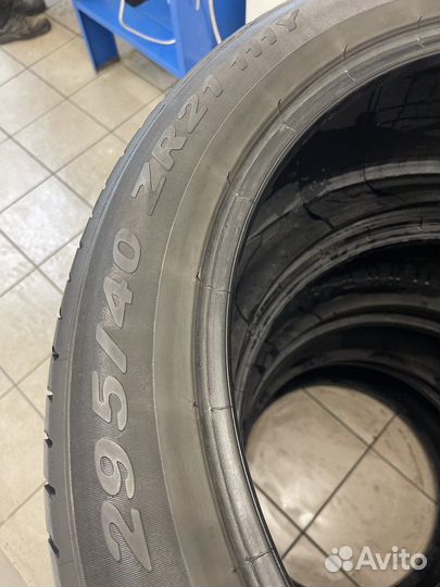 Pirelli P Zero 295/40 R21 111Y