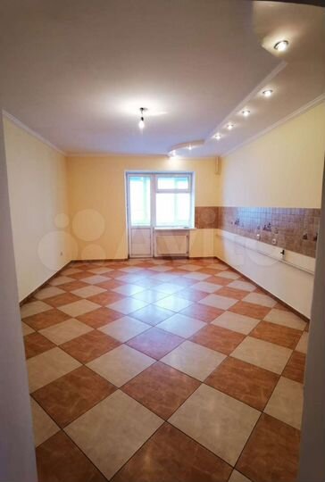 4-к. квартира, 138 м², 2/5 эт.