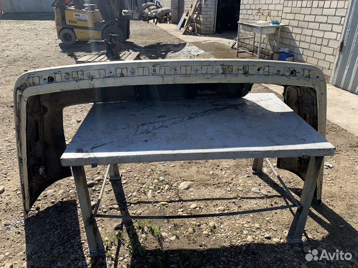 Задний бампер BMW E32