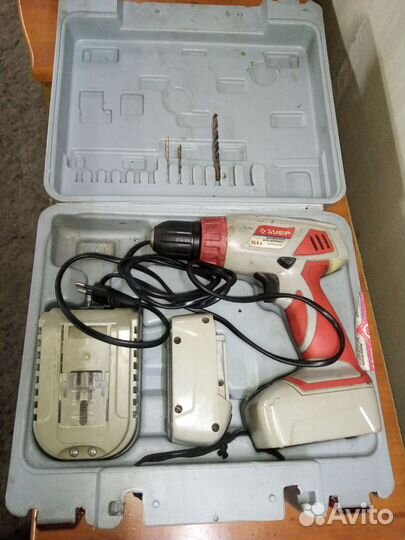 Шуруповёрт Зубр