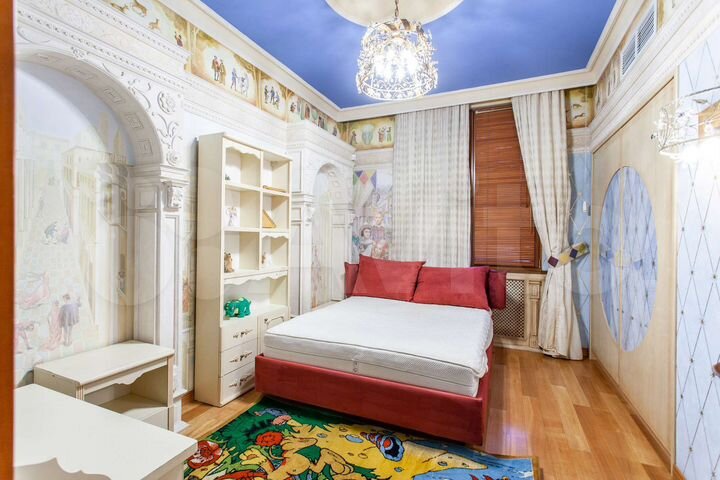 6-к. квартира, 260 м², 8/11 эт.