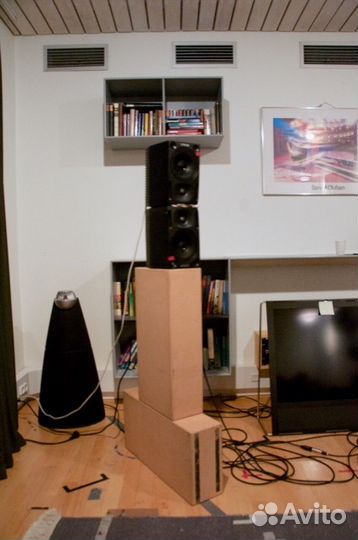 Genelec как у Стива Джобса