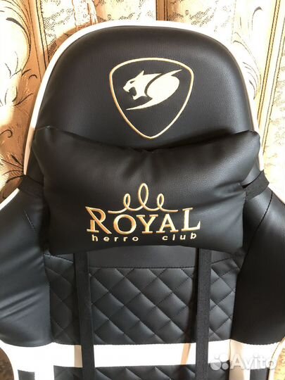 Игровое компьютерное кресло