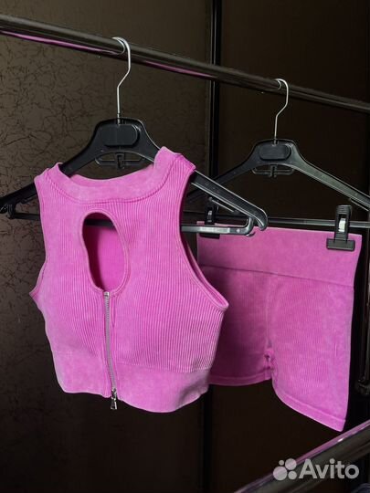 Костюм для фитнеса