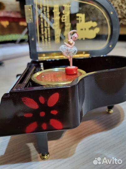 Фортепиано шкатулка музыкальная
