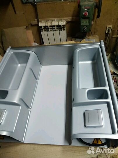 Выдвижной лоток для электоприборов