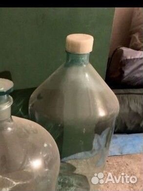 Бутылка стеклянная